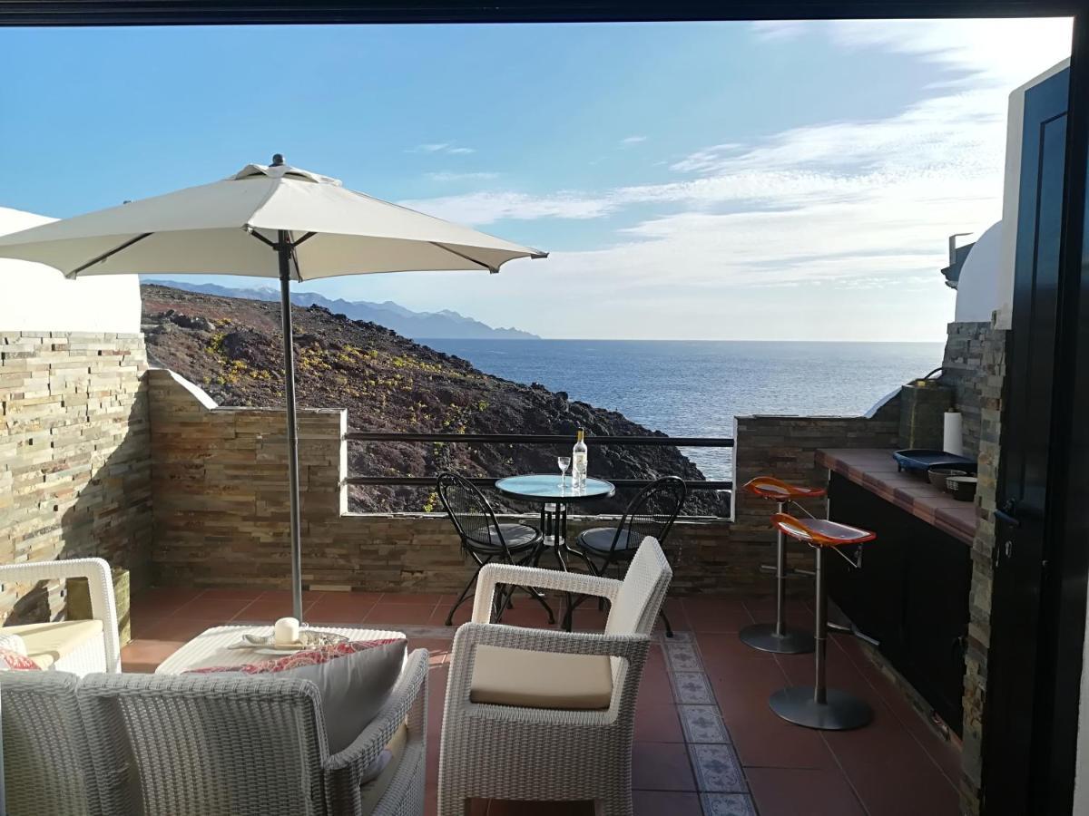 North Cliff Apartment *The Ocean Beneath Your Feet* Galdar Ngoại thất bức ảnh